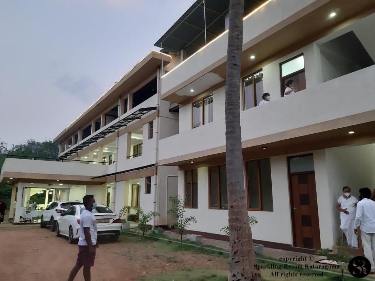 Sparkling Resort Kataragama Exterior foto